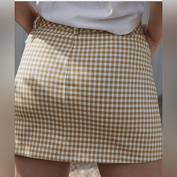 NWOT Tan Plaid Stretch Mini Skirt: Size M - Picture 4 of 5